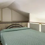 Intur מלון דירות 3*
