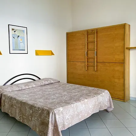 Hotel apartamentowy Intur