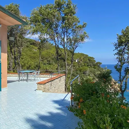 Intur Lägenhetshotell Marciana Marina (Isola d'Elba)