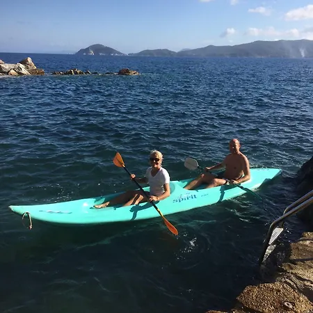 아파트호텔 Intur 3*